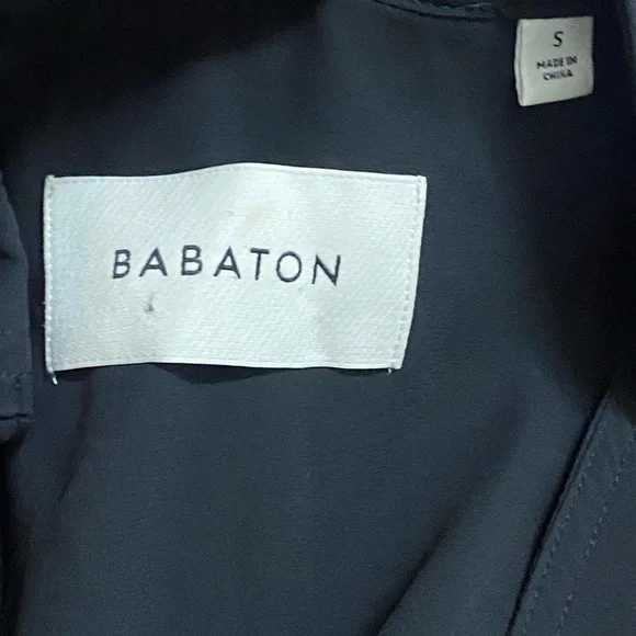 Aritzia Babaton - Flowy Trench Coat - Picture 11 of 15